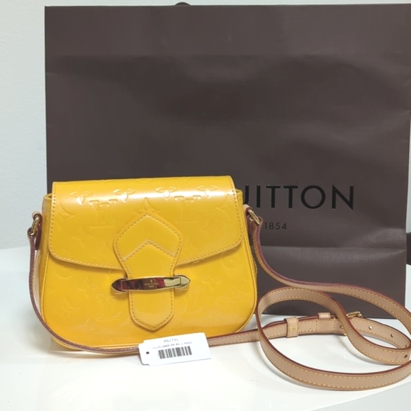 💕Rare LOUIS VUITTON Monogram Vernis Bellflower PM yellow leather Cross body BAG - Picture 16 of 16